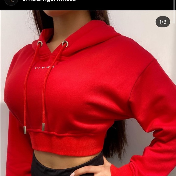 Red crop hoodie - Picture 3 of 3